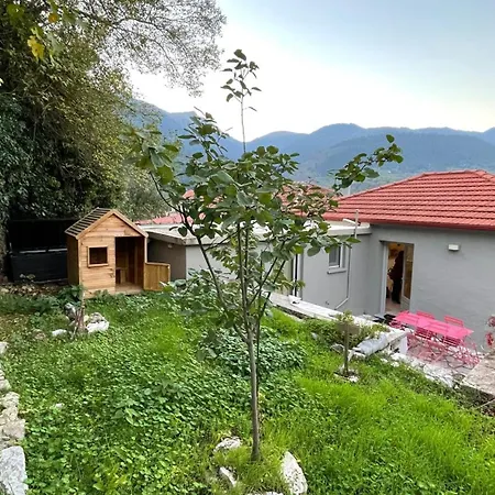 Footpath House / ολόκληρο σπίτι στο μεγάλο χωριό Villa *