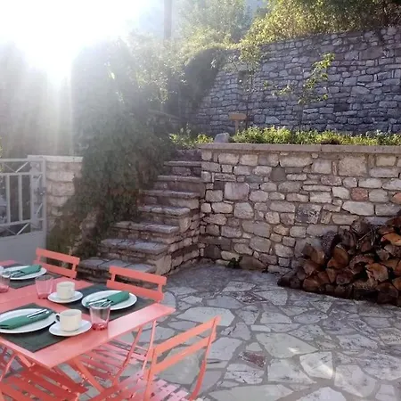 Footpath House / ολόκληρο σπίτι στο μεγάλο χωριό Villa *