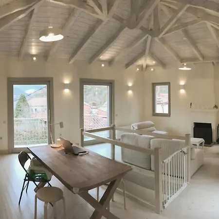 Footpath House / ολόκληρο σπίτι στο μεγάλο χωριό Villa